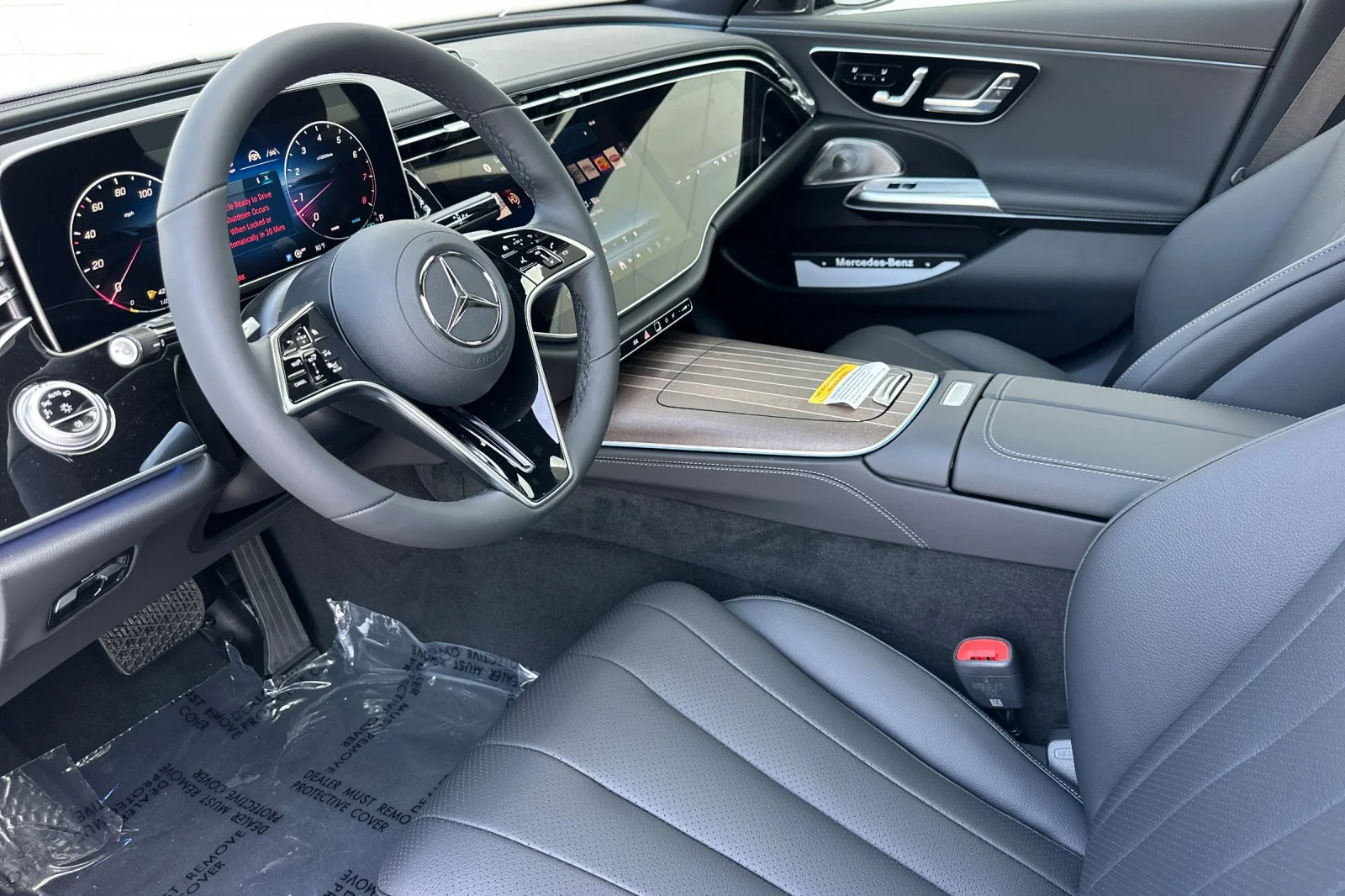 New 2027 Polar White Mercedes-Benz E 350 image 7