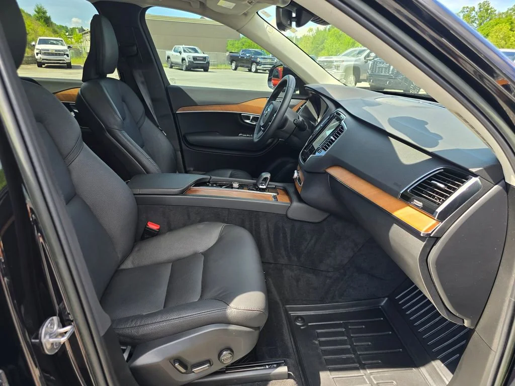 2023 Volvo XC90 Plus - Photo 33