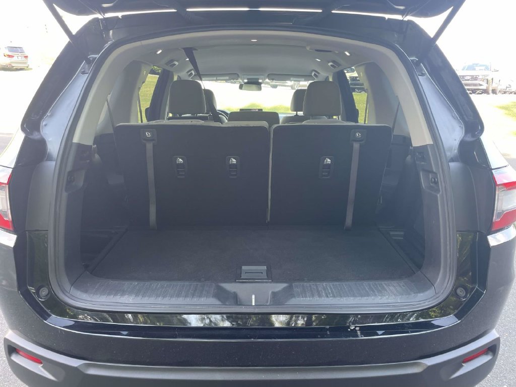 Used 2023  Honda LX image 8