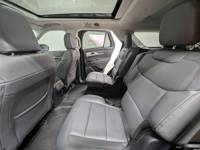 New 2026 Vapor Blue Metallic Ford Active image 43