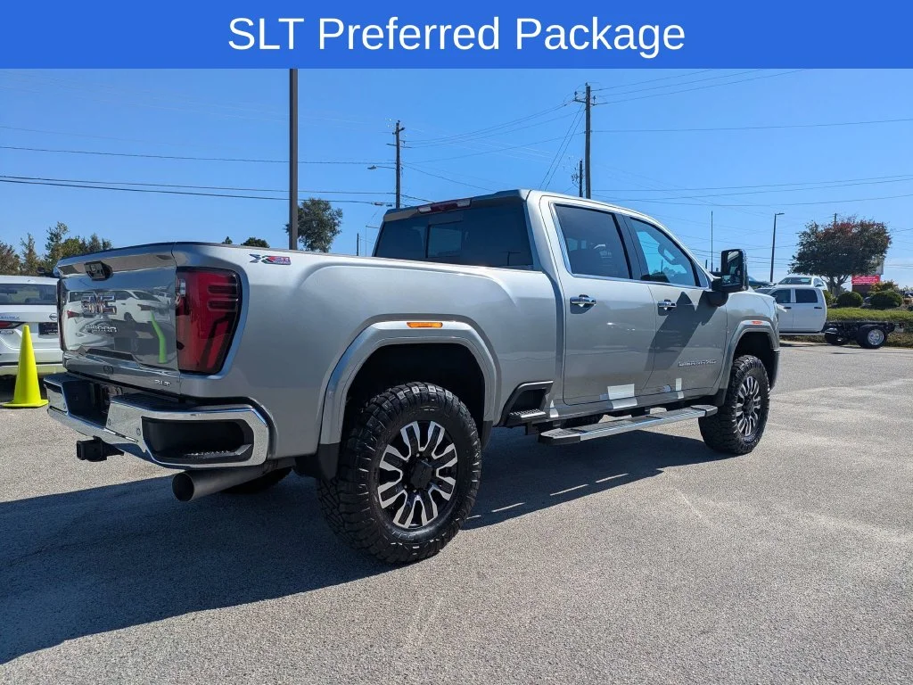 Used 2026 Silver GMC SLT image 4