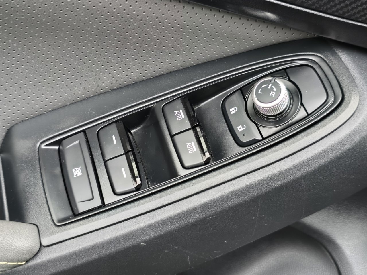 Used 2023 Gray Subaru Sport image 24