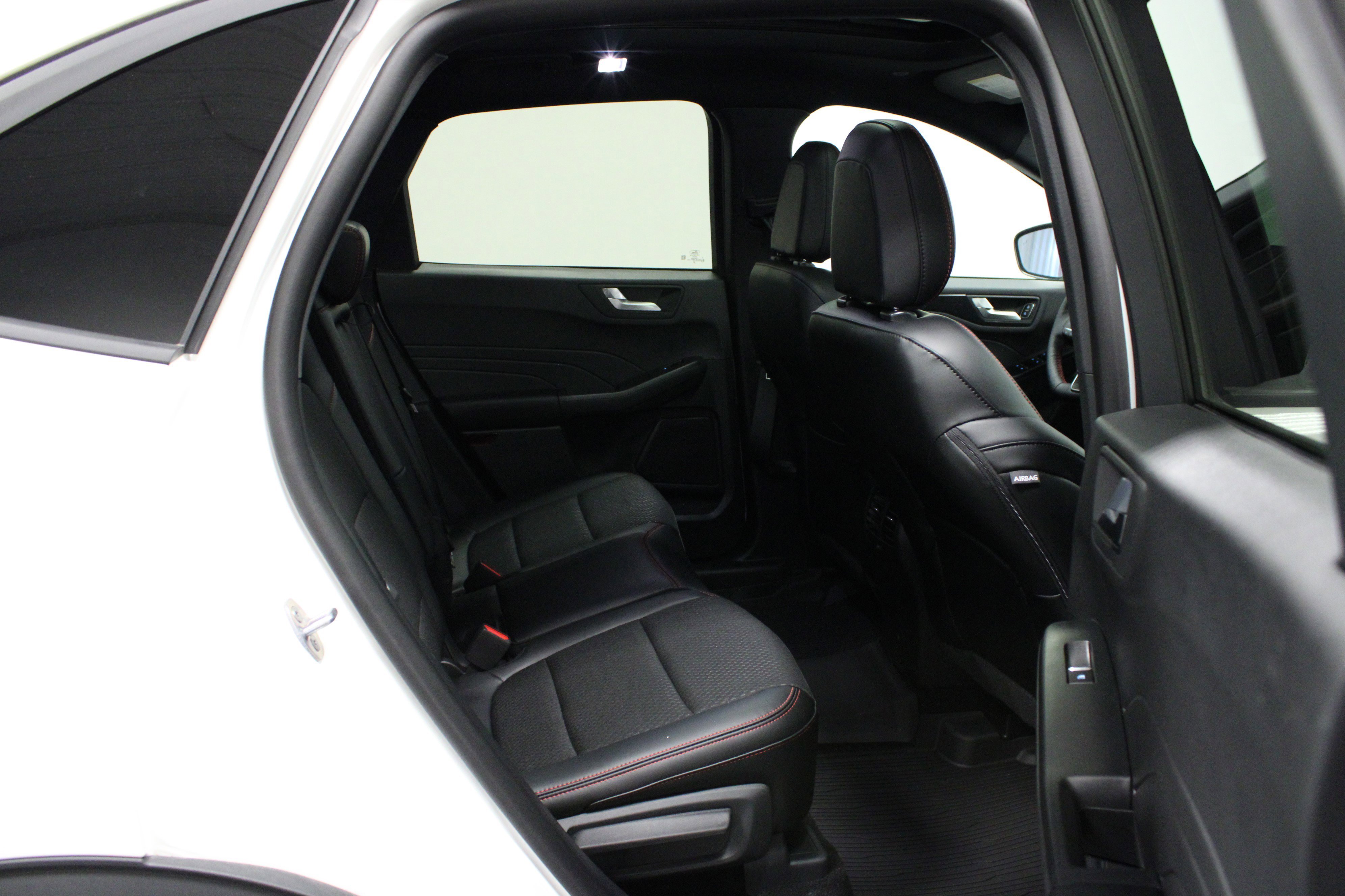 2025 Ford Escape Hybrid ST-Line - Photo 15