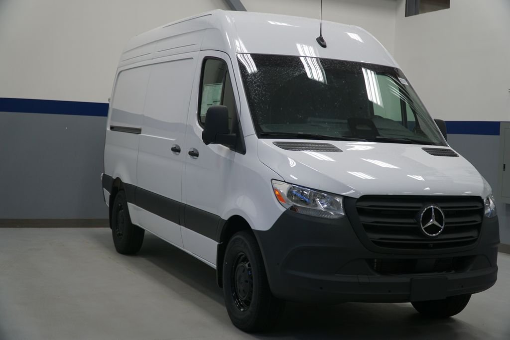 New 2026 Arctic White Mercedes-Benz Cargo 144 WB image 1