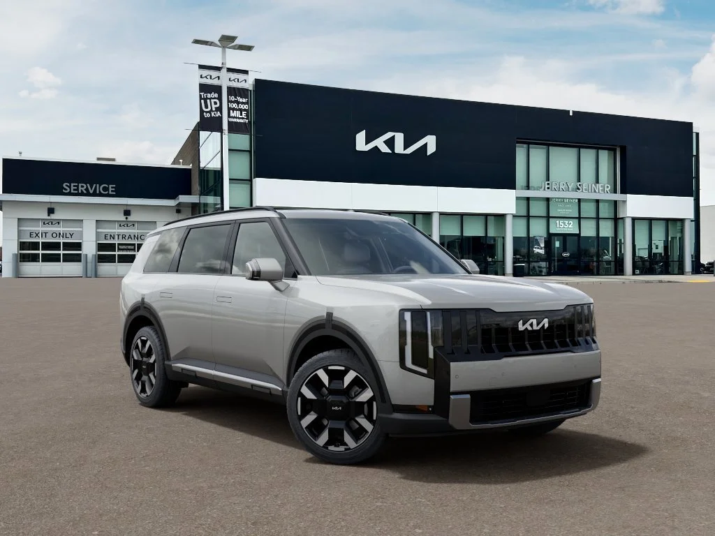 New 2027 Ivory Kia S image 8