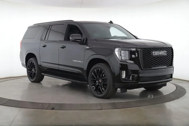 Used 2023 Black GMC Denali image 2