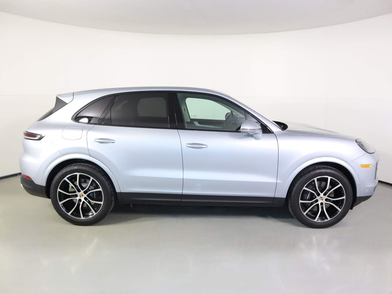 New 2026 Dolomite Silver Metallic Porsche  image 8