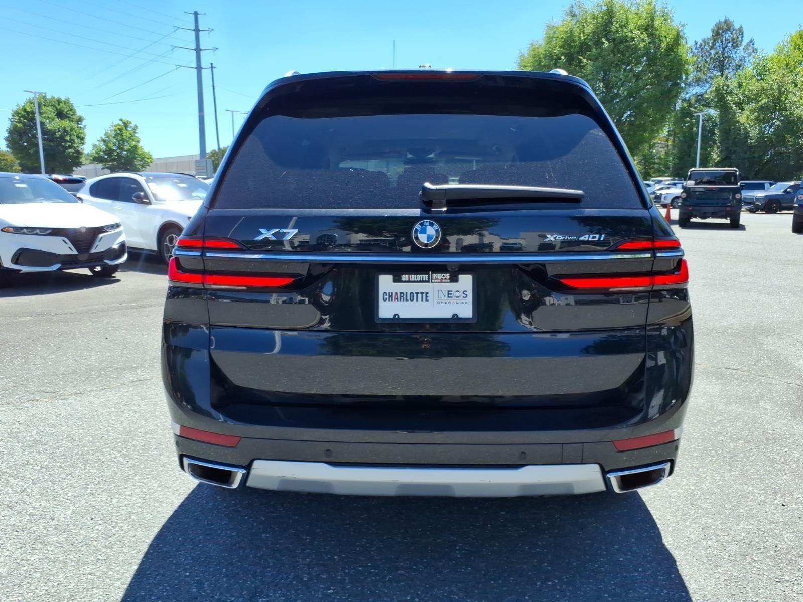Used 2023 Black Sapphire Metallic BMW xDrive40i image 15