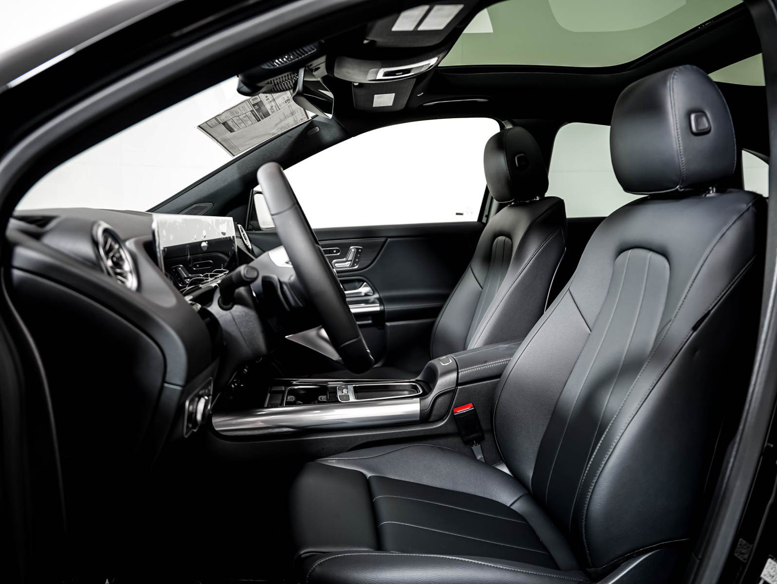 New 2026 Night Black Mercedes-Benz GLA 250 image 11
