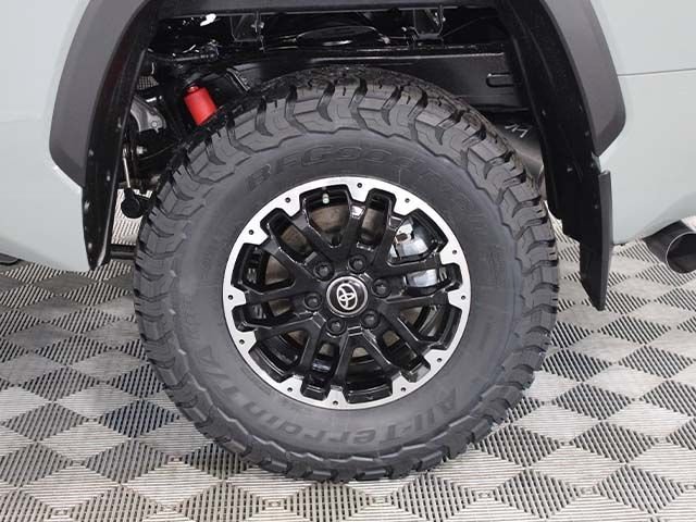 2026 Toyota Tundra SR5 - Photo 13