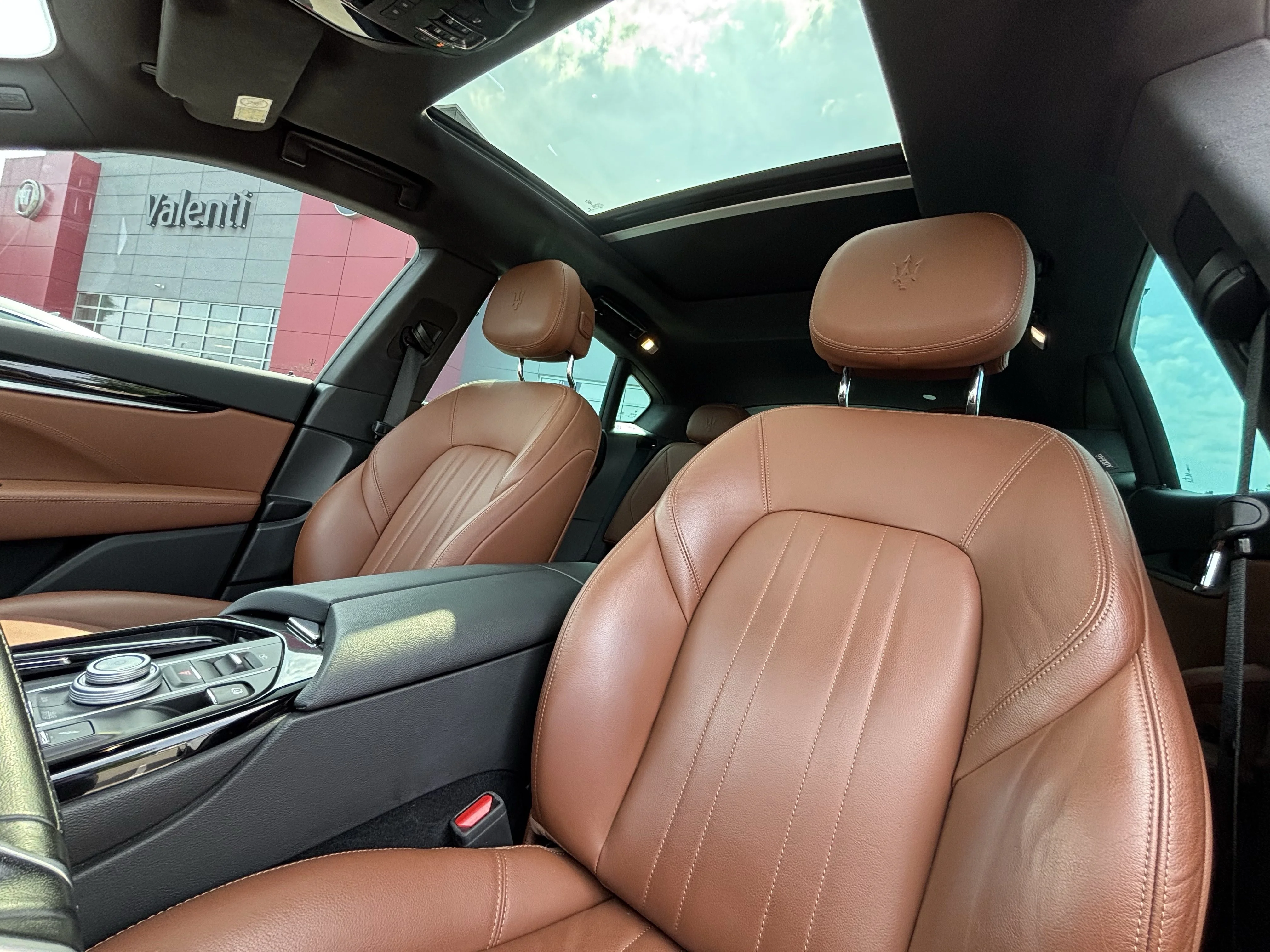 Used 2021 Blu Emozione Metallic Maserati S image 24