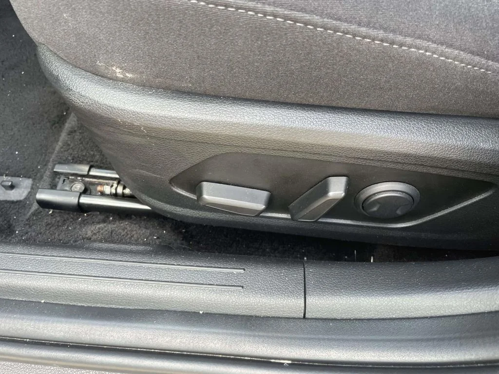 Used 2024 Transmission Blue Hyundai SEL image 13