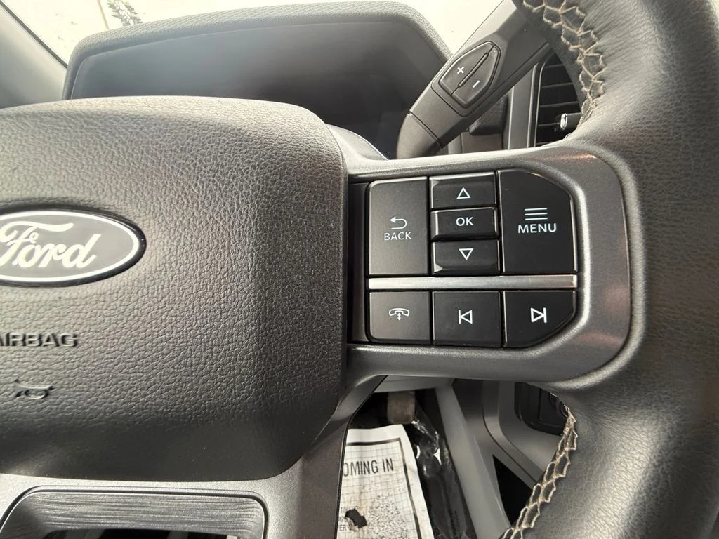 Used 2025 Silver Ford XLT image 23