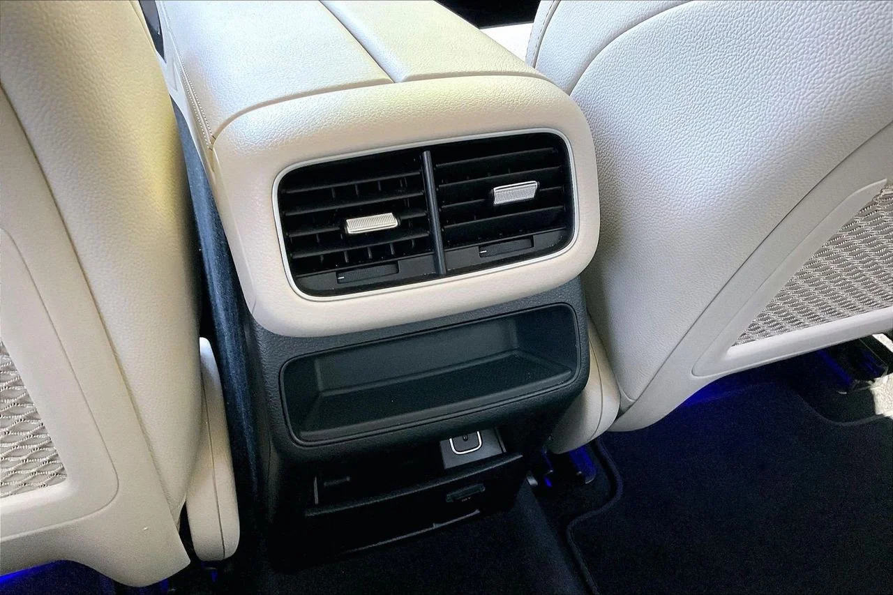 Certified Used 2023  Mercedes-Benz GLE 450 image 18