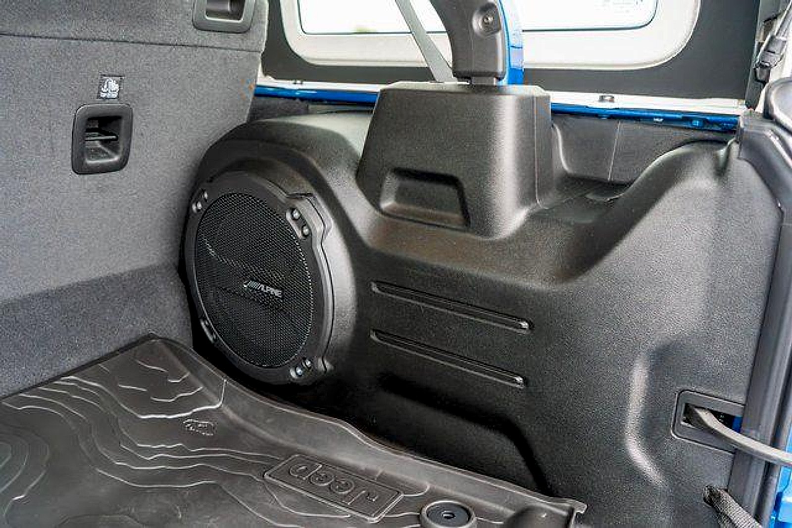 Used 2023 Hydro Blue Pearlcoat Jeep High Altitude 4x4 image 11