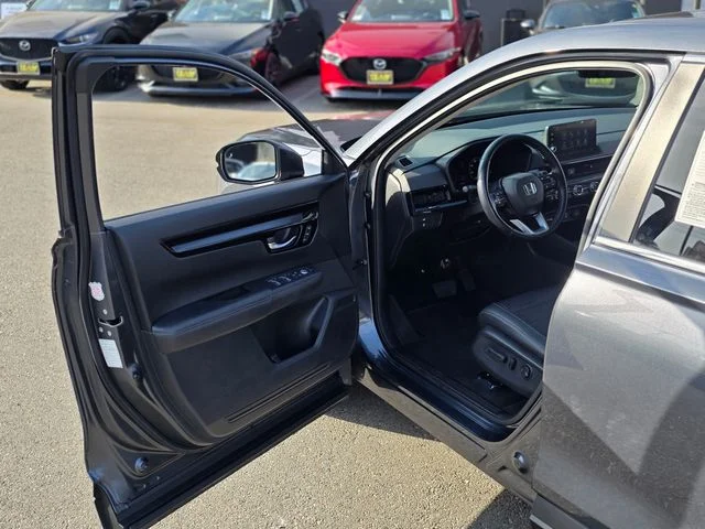 Used 2025  Honda EX-L image 40