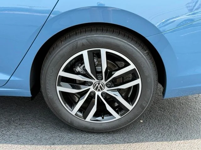 New 2026 Blue Volkswagen 1.5T SE image 6