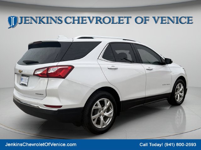 Used 2021 IRIDESCENT PEARL TRICOAT Chevrolet Premier image 5