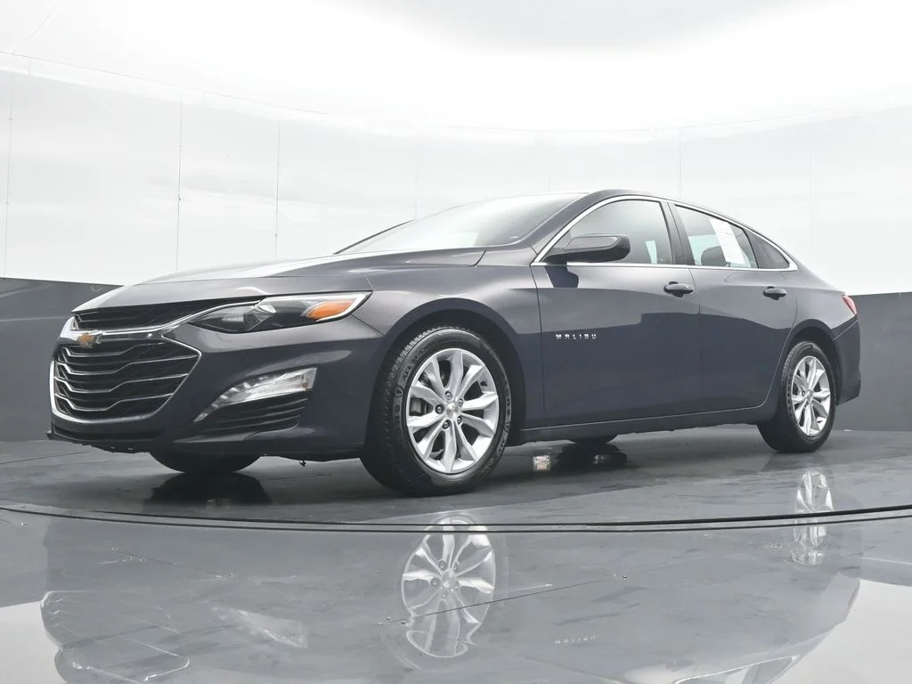 Used 2025 Black Chevrolet LT image 26