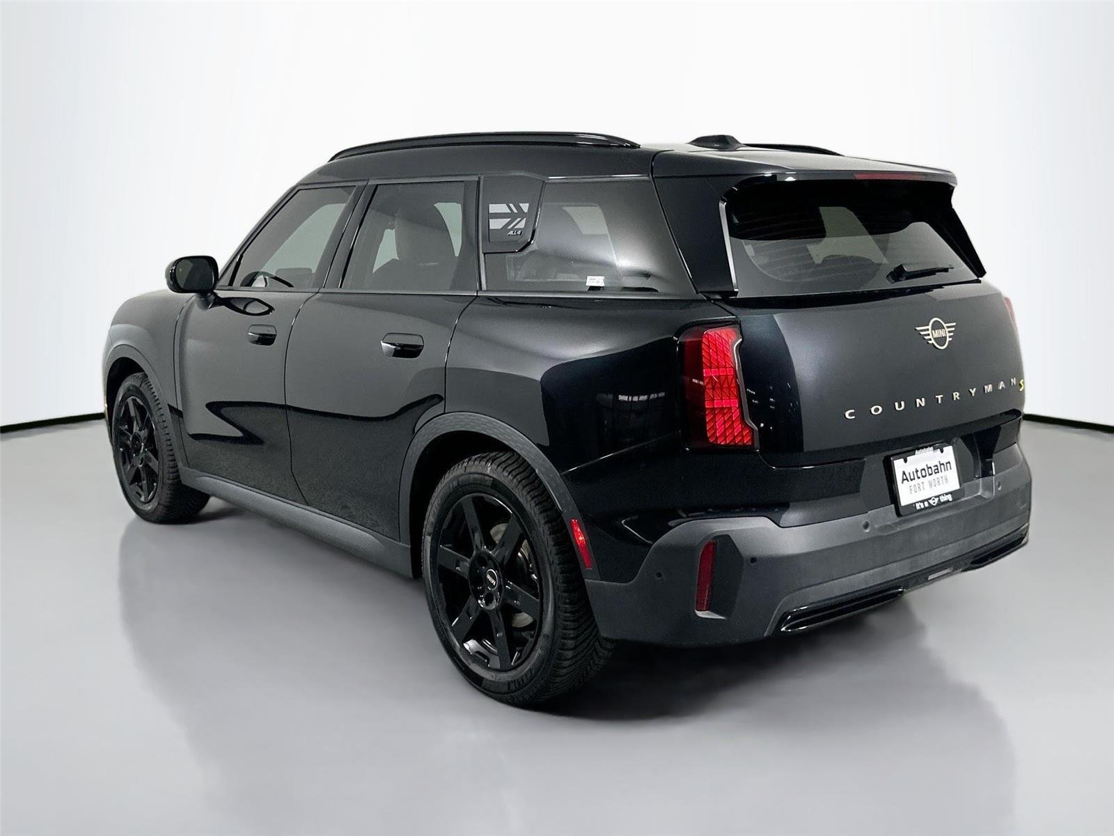 2025 MINI Countryman SE - Photo 6