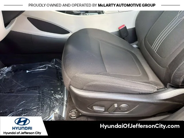Used 2023 Black Hyundai SEL image 20