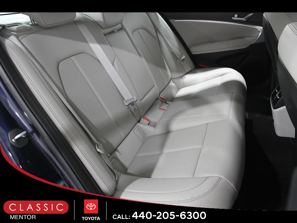Used 2023 Capri Blue Metallic Genesis 2.0T image 17