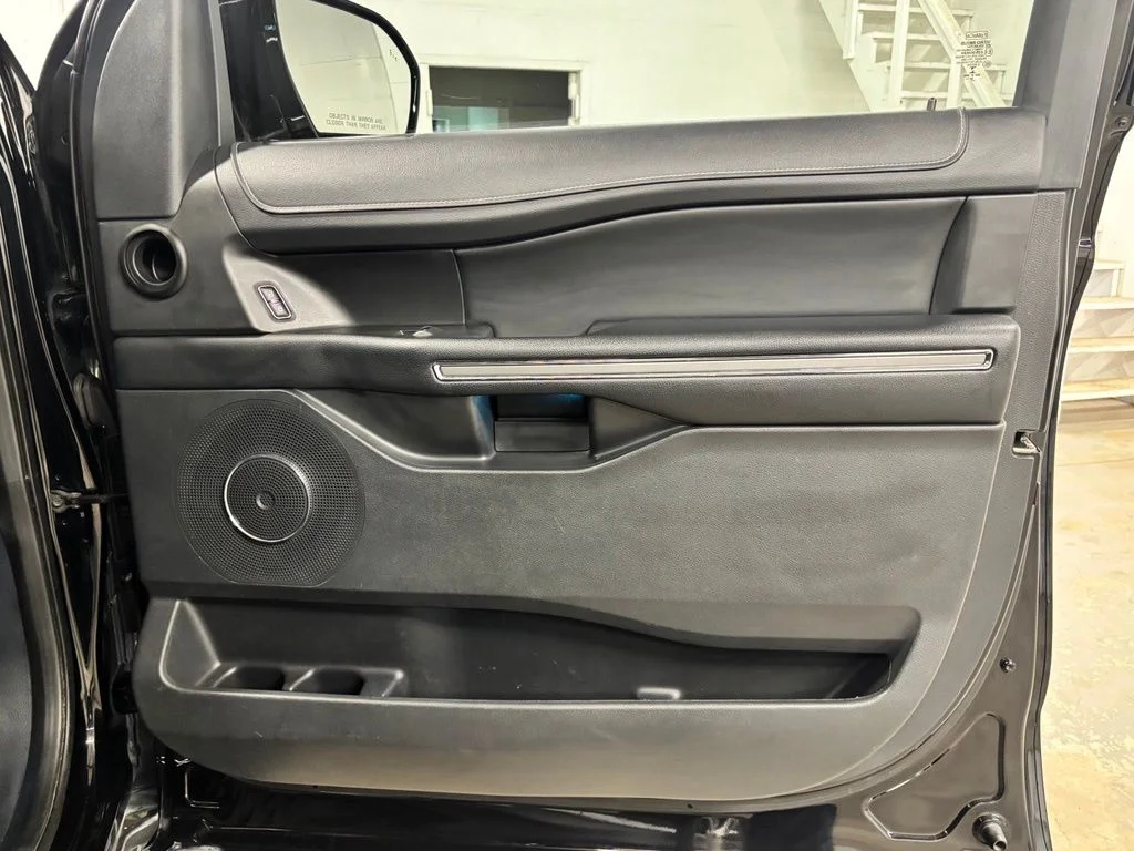 Used 2023 Black Ford XLT image 23