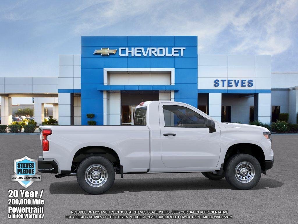 New 2026 Summit White Chevrolet WT image 5