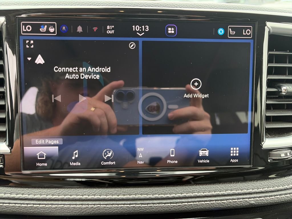 Used 2023 Black Chrysler Limited image 24