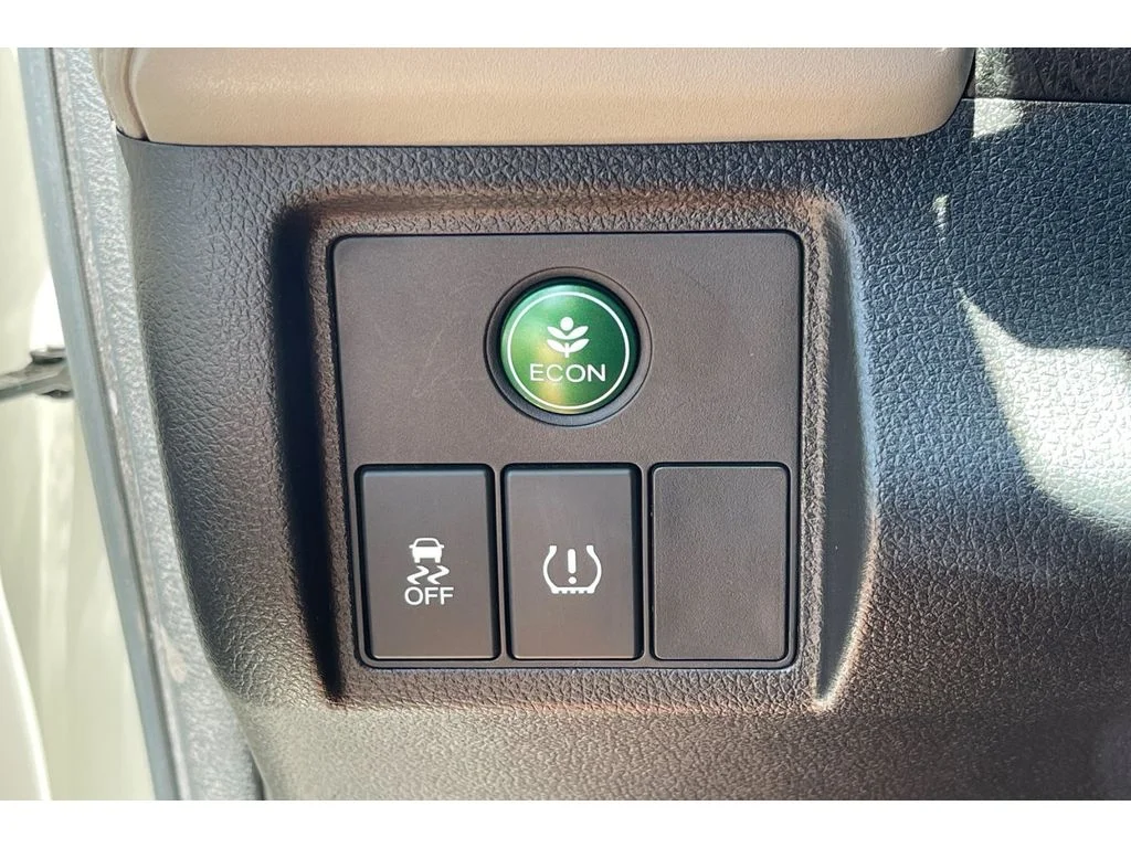 Used 2018 White Orchid Pearl Honda EX-L Navi image 42