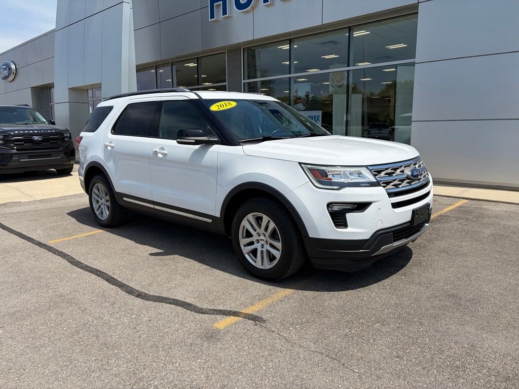 Used 2018 Oxford White Ford XLT image 7