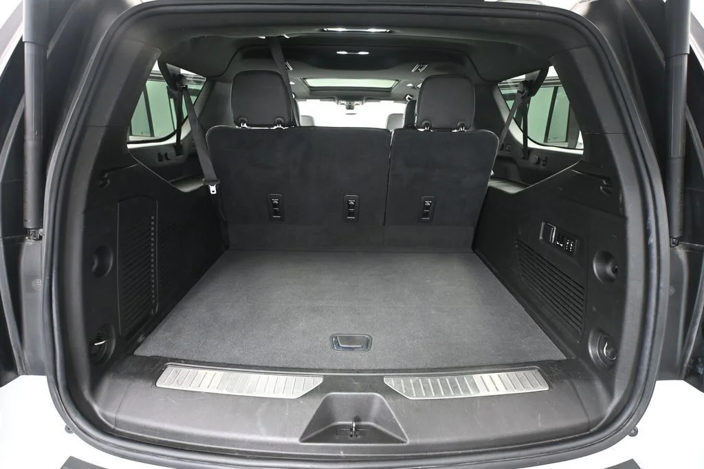 Used 2021 White Chevrolet High Country image 49