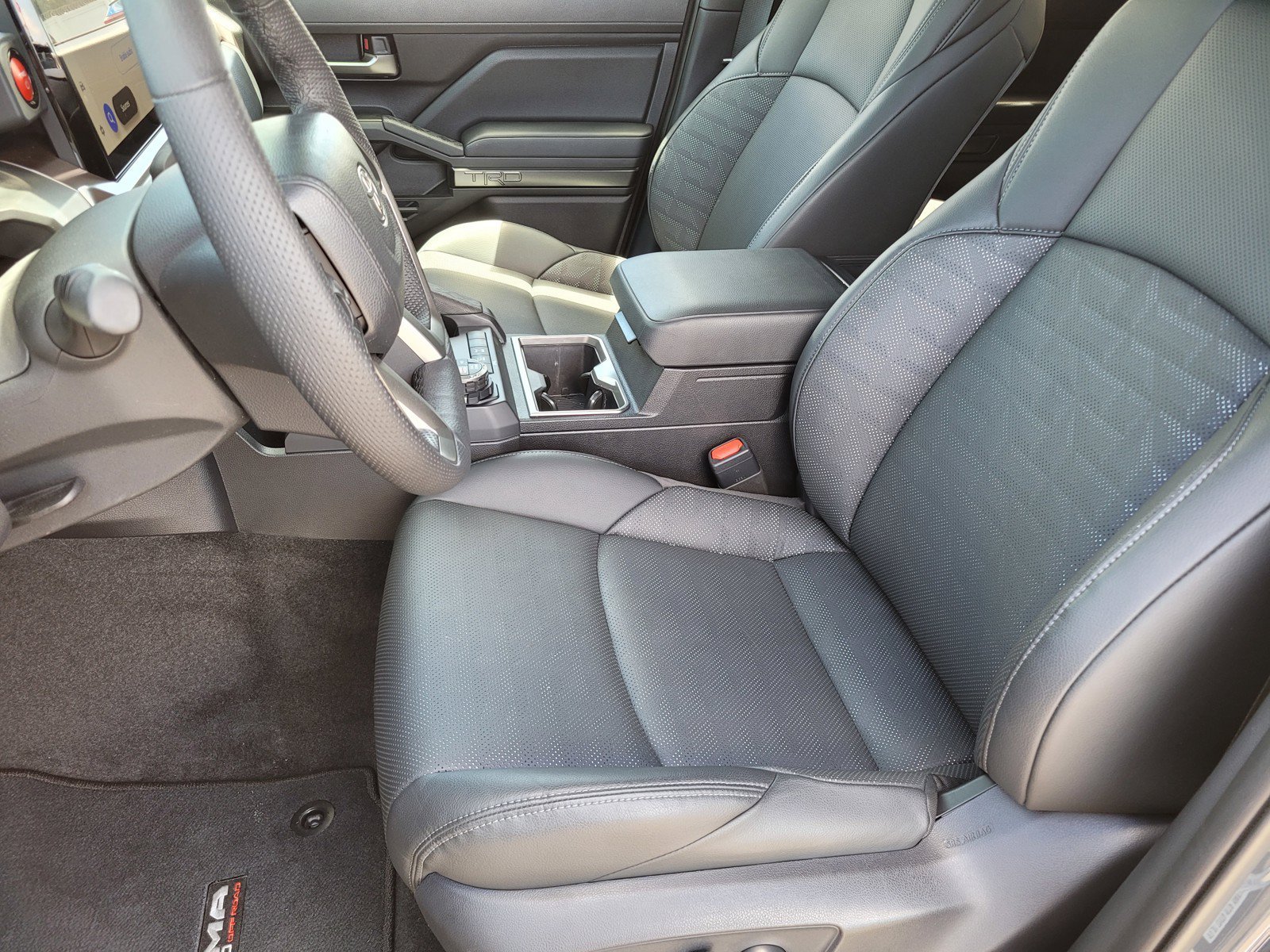Certified Used 2026  Toyota  image 38