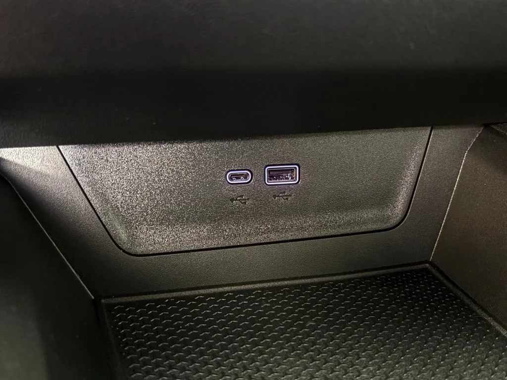 2027 Chevrolet Equinox RS - Photo 34