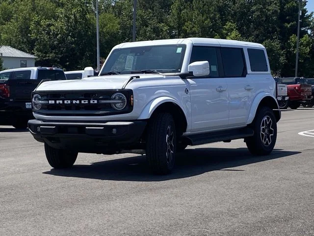 New 2026 White Ford Outer Banks image 18