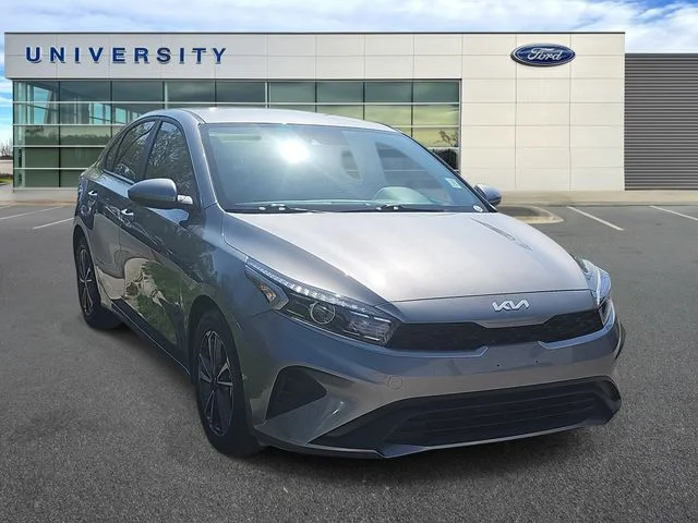 Used 2024 Gray Kia LXS image 1