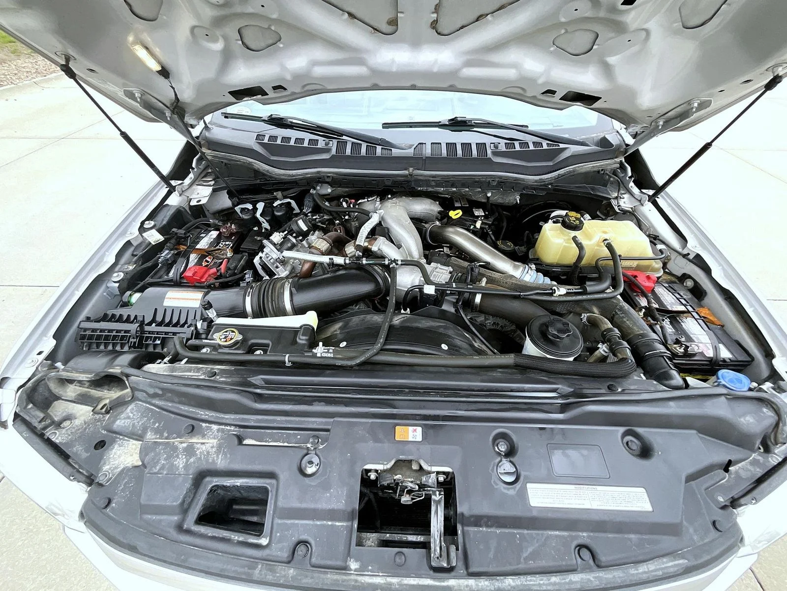Used 2020 Silver Ford Lariat image 26