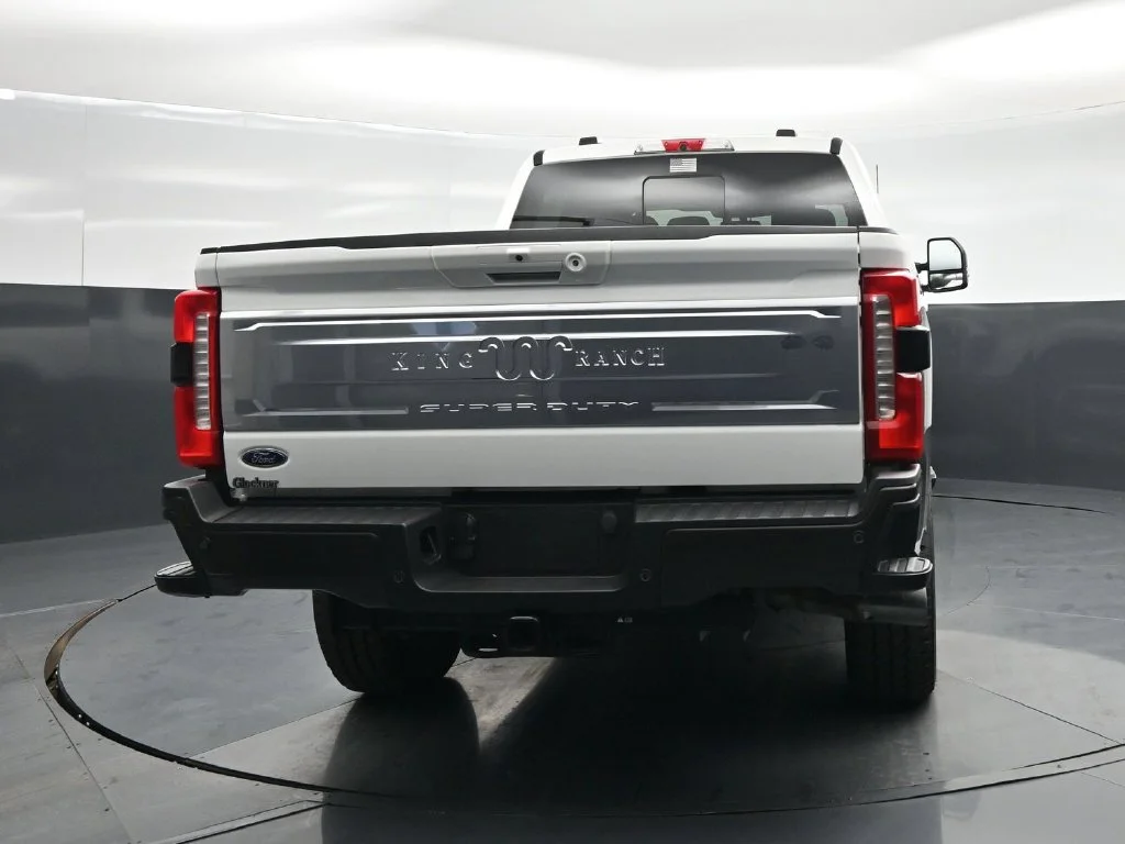 Used 2025 White Ford King Ranch image 27