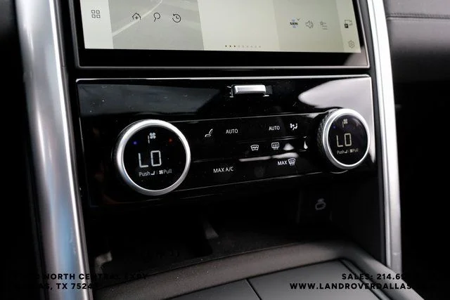 Used 2025 Santorini Black Metallic Land Rover S image 28