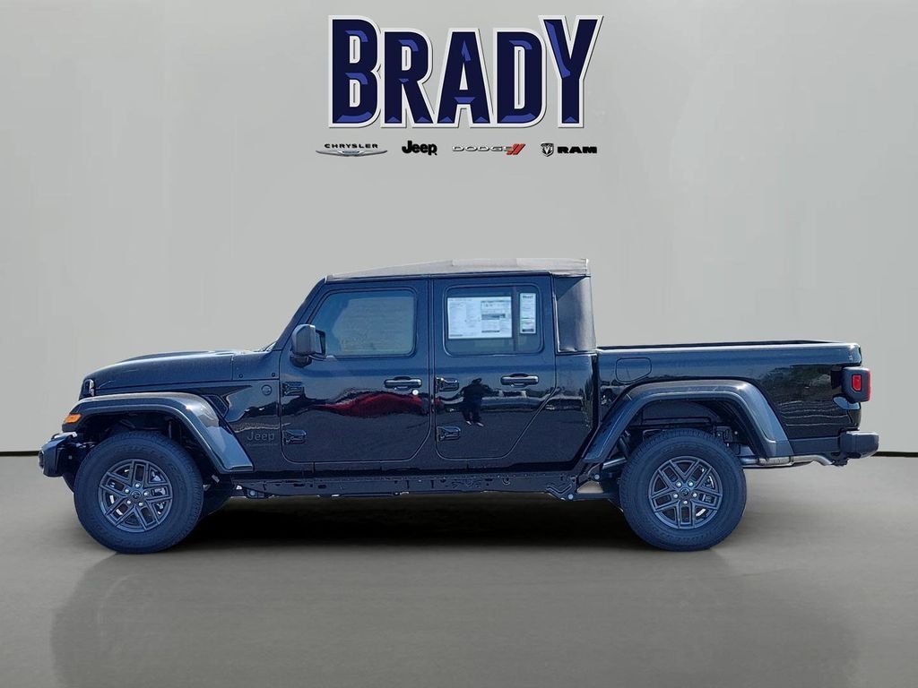 New 2025 Black Clear-Coat Exterior Paint Jeep Sport S image 6