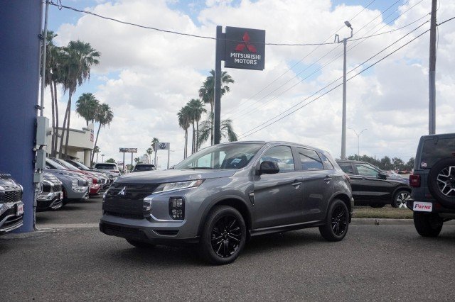 2027 Mitsubishi Outlander Sport LE