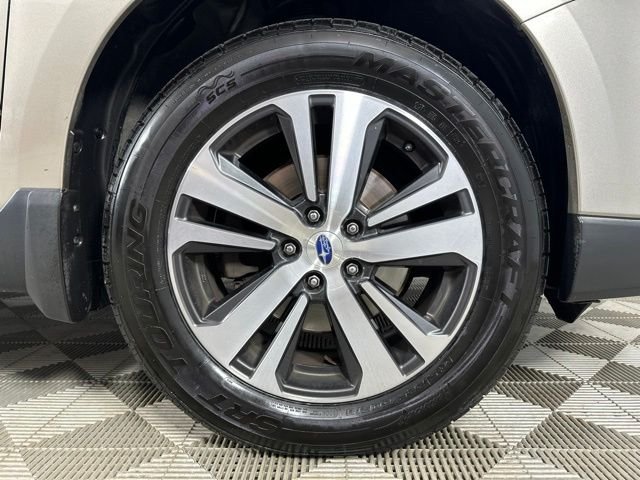 Used 2019 Gray Subaru 2.5i image 9