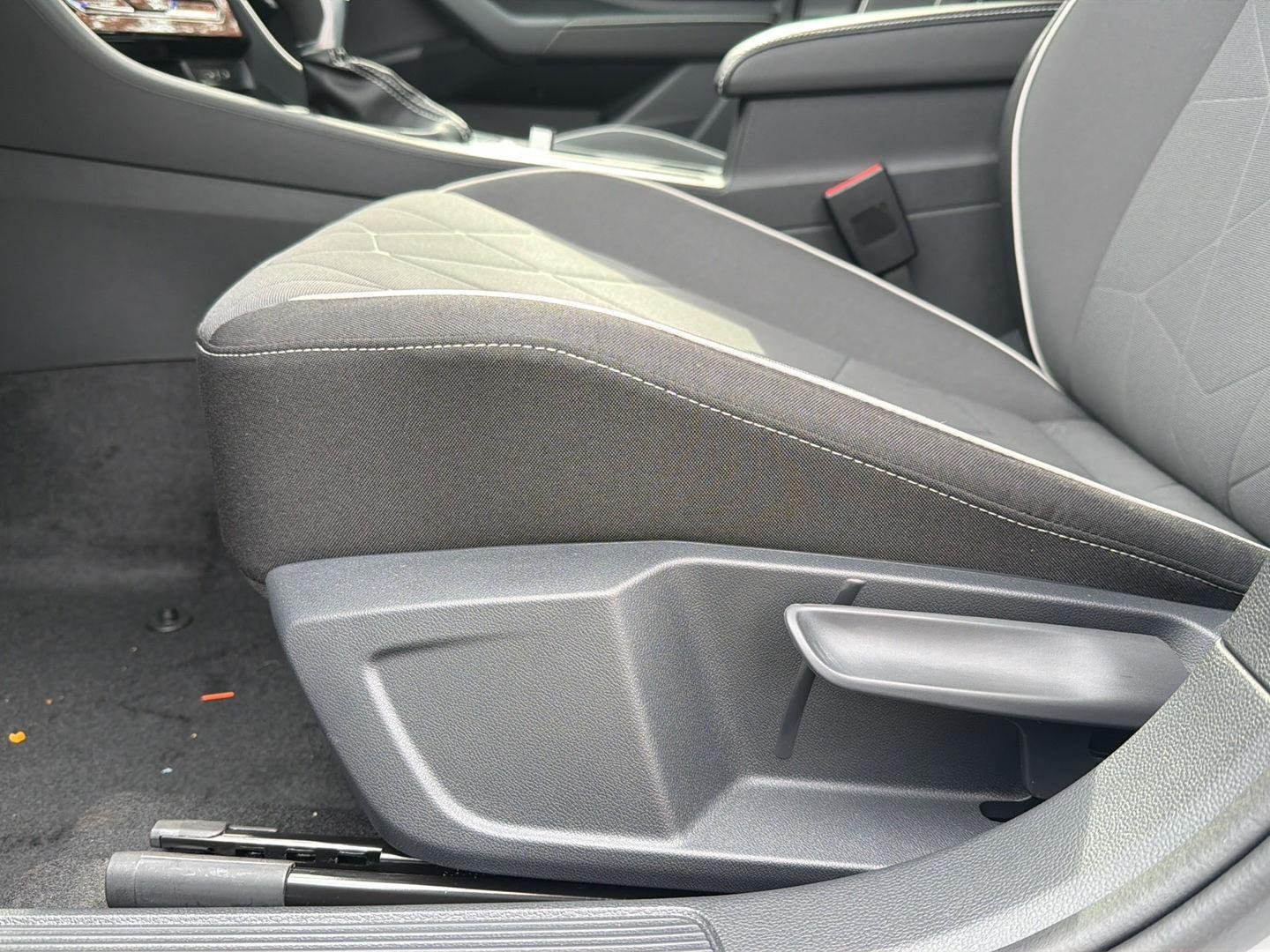 2026 Volkswagen Jetta Sport - Photo 14