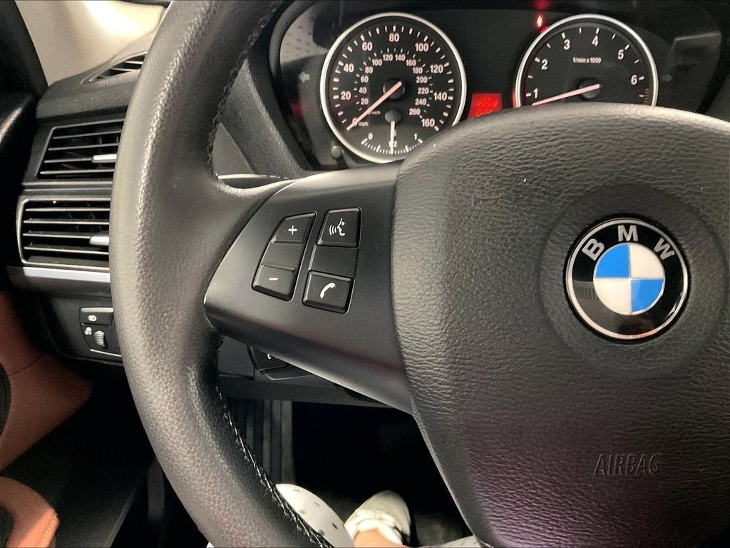 Used 2013 Alpine White BMW xDrive35i image 23