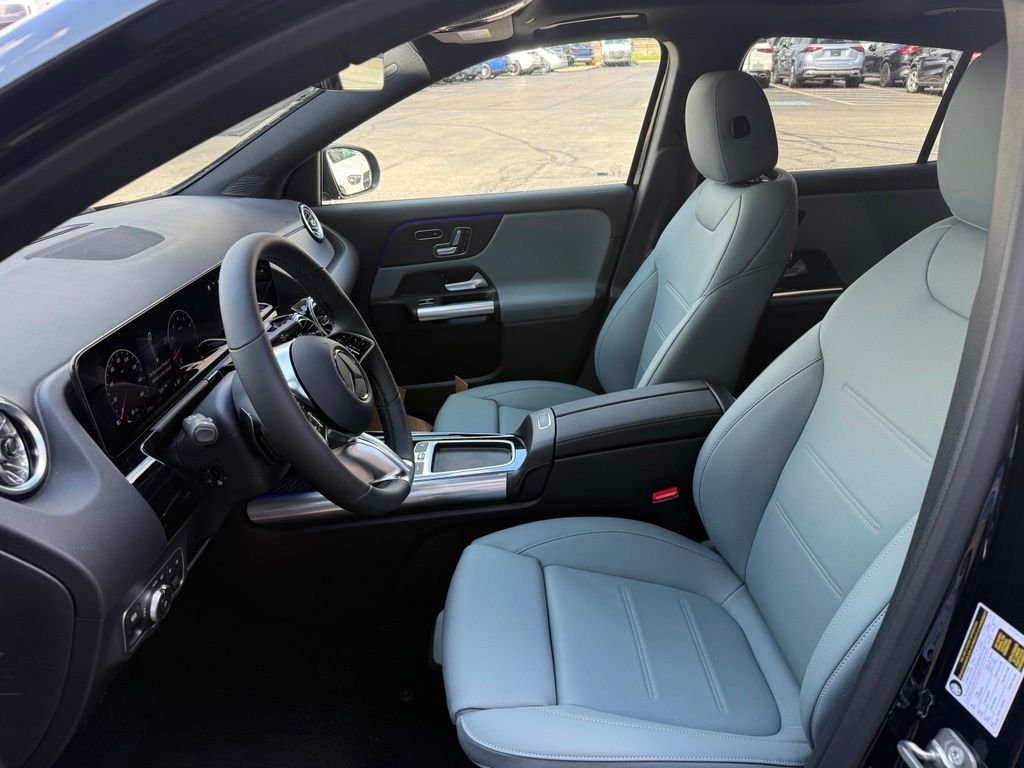 New 2026 Night Black Mercedes-Benz GLA 250 image 9