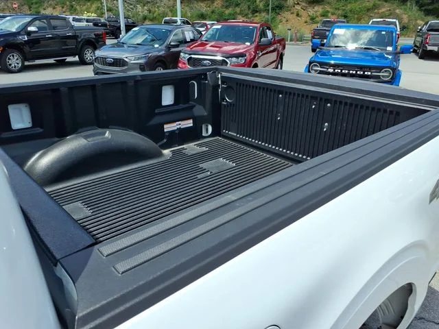 Used 2025 White Ford XLT image 18