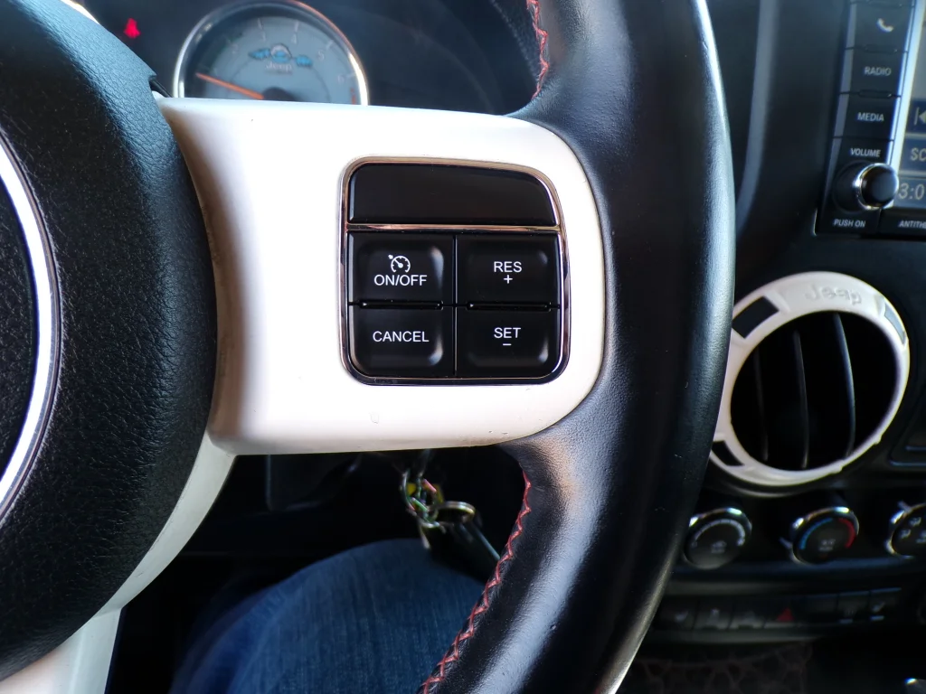 Used 2012 Grey Jeep Arctic image 27