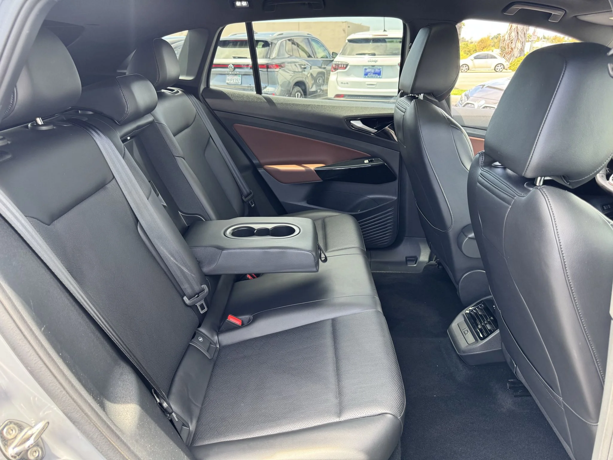 Used 2021 Black Roof Volkswagen Pro S w/ Gradient Pkg image 33