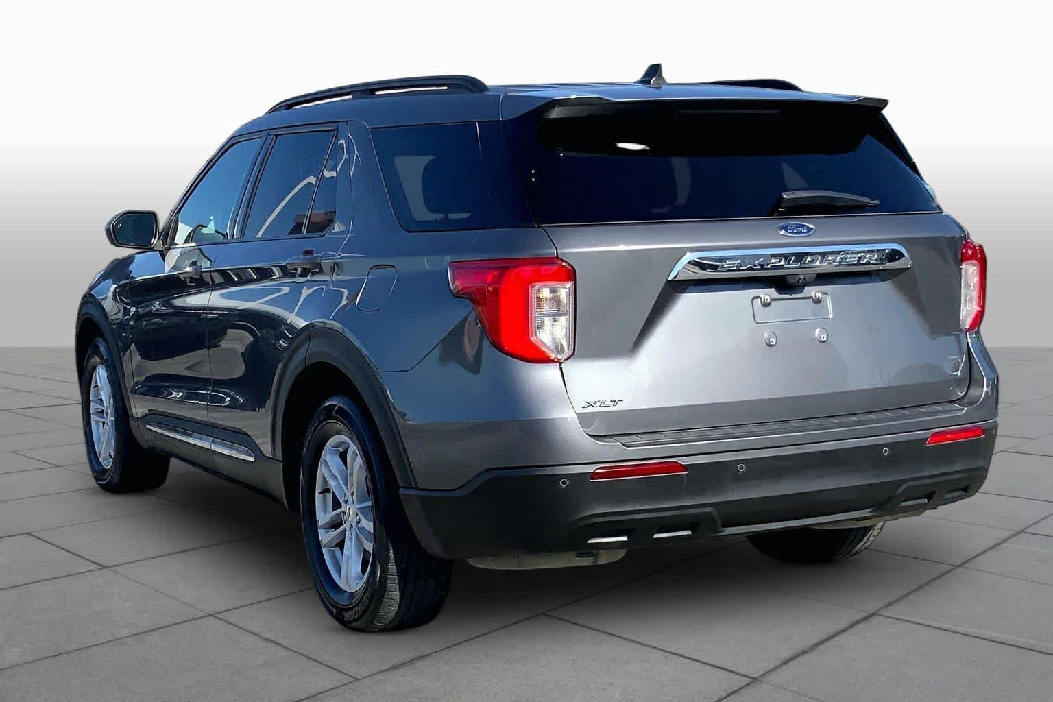 Used 2022 Carbonized Gray Metallic Ford XLT image 12