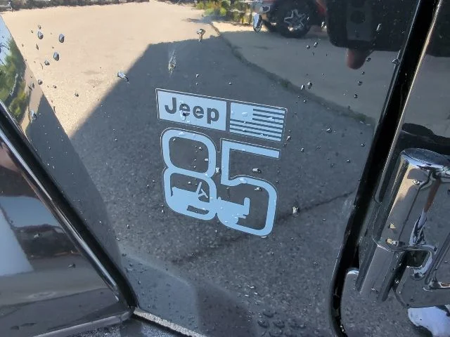 New 2026 Black Clear-Coat Exterior Paint Jeep 85th Anniversary Edition image 10